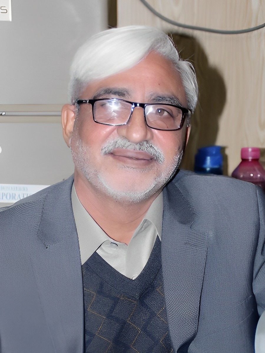 Dr Tahawar Hussain
