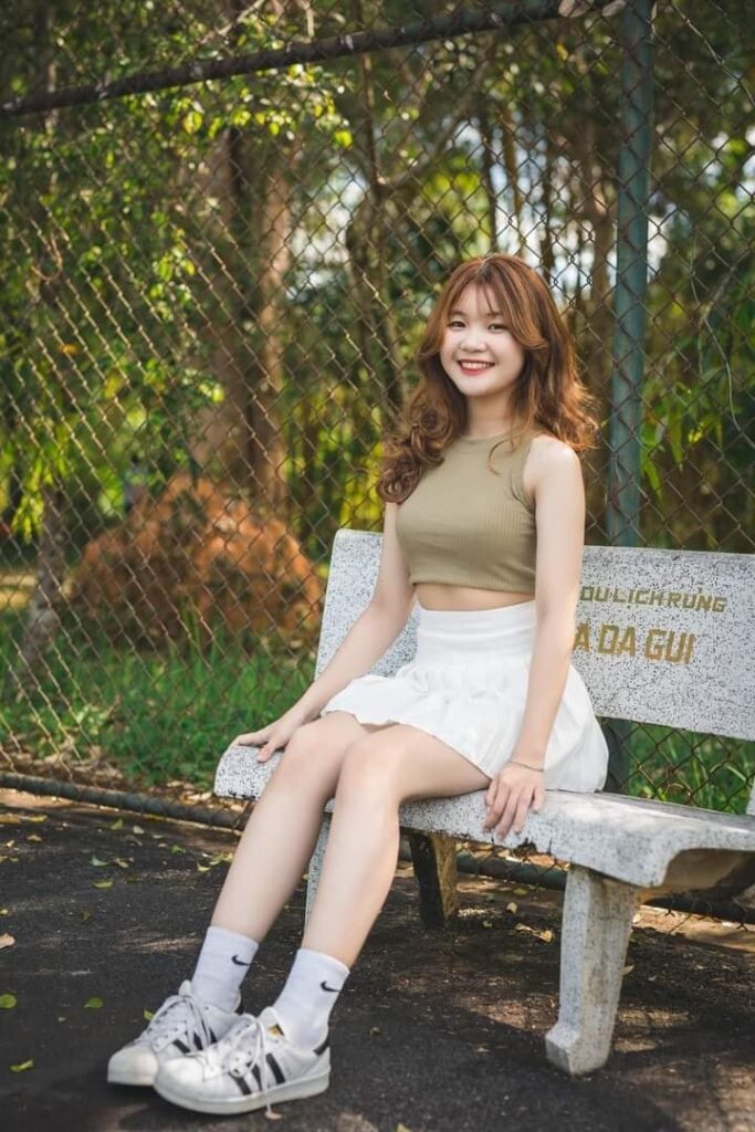 Tuyển Chọn Ảnh Con Gái Tóc Ngang Vai Vẻ Đẹp Trong Trẻo Khiến Trái Tim Xao Xuyến