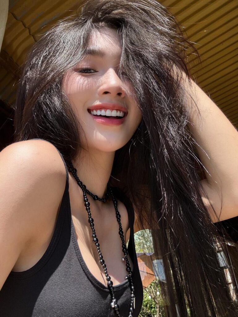 Ảnh Gái Xinh Tóc Ngang Vai 2K4 Tuyển Chọn Những Hình Ảnh Đáng Yêu Nhất Để Thể Hiện Cá Tính Của Bạn